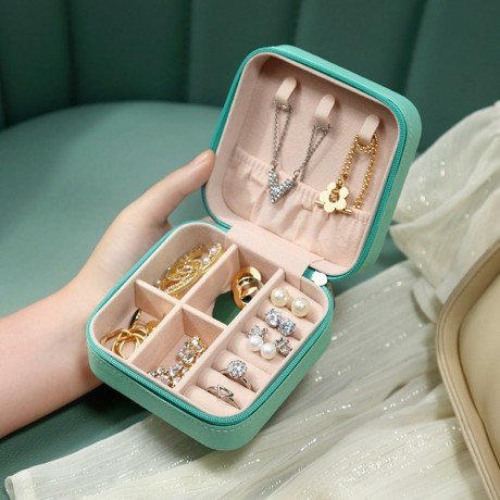 PORTABLE MINI TRAVEL JEWELRY BOX